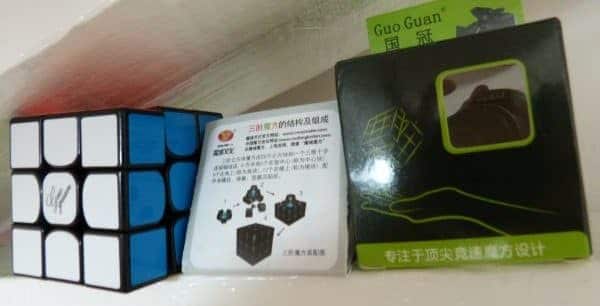 rubiks cube guoguan yuexiao deballage
